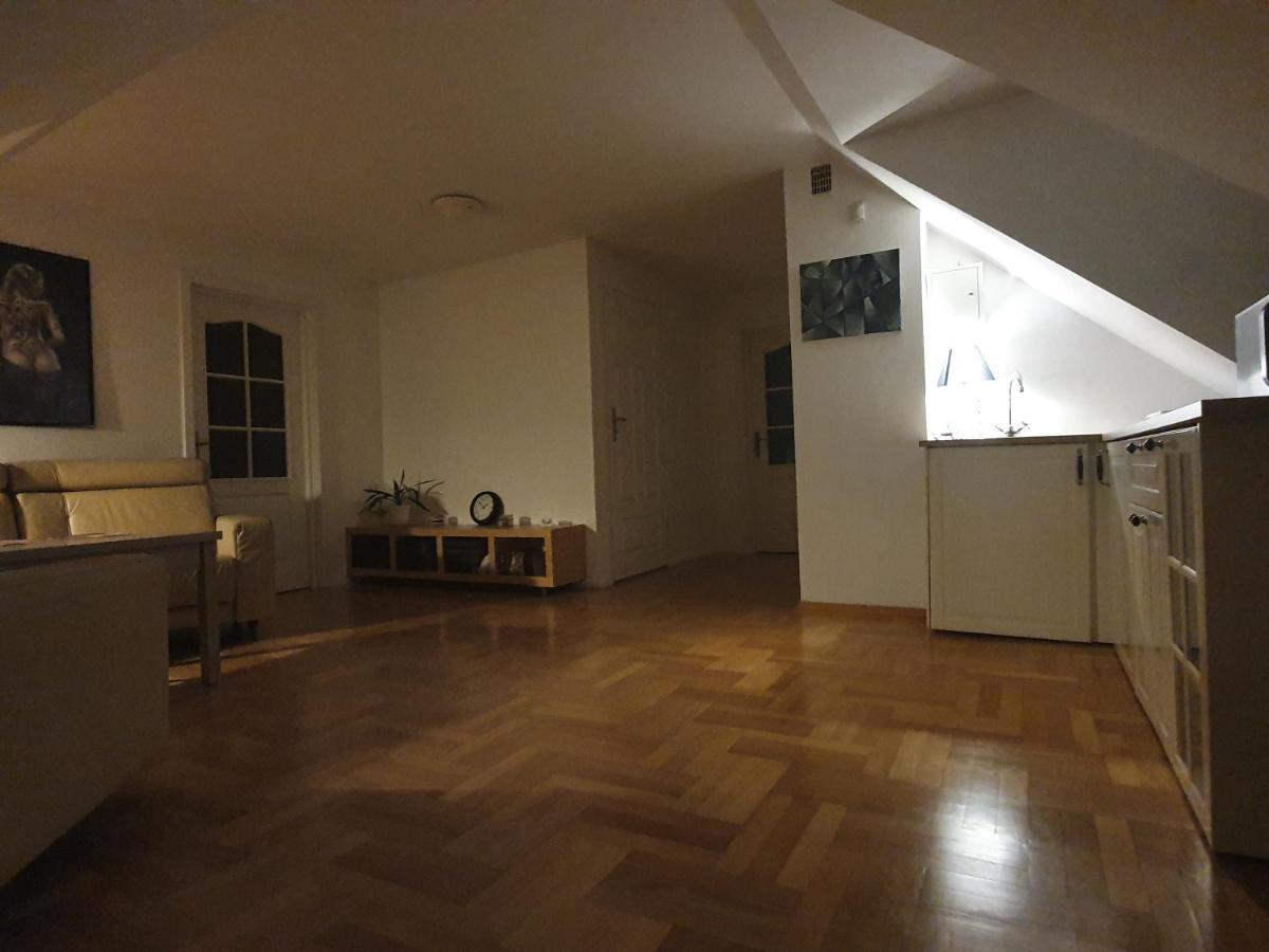 Mieszko Rooms Лєґьоново Екстер'єр фото